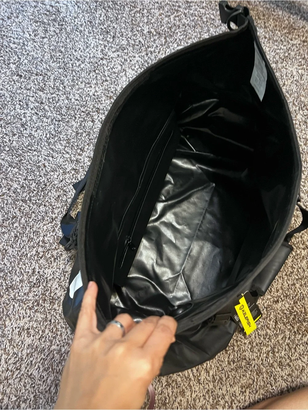 40L Waterproof Black Duffel Bag - Heavy-Duty Travel Gear